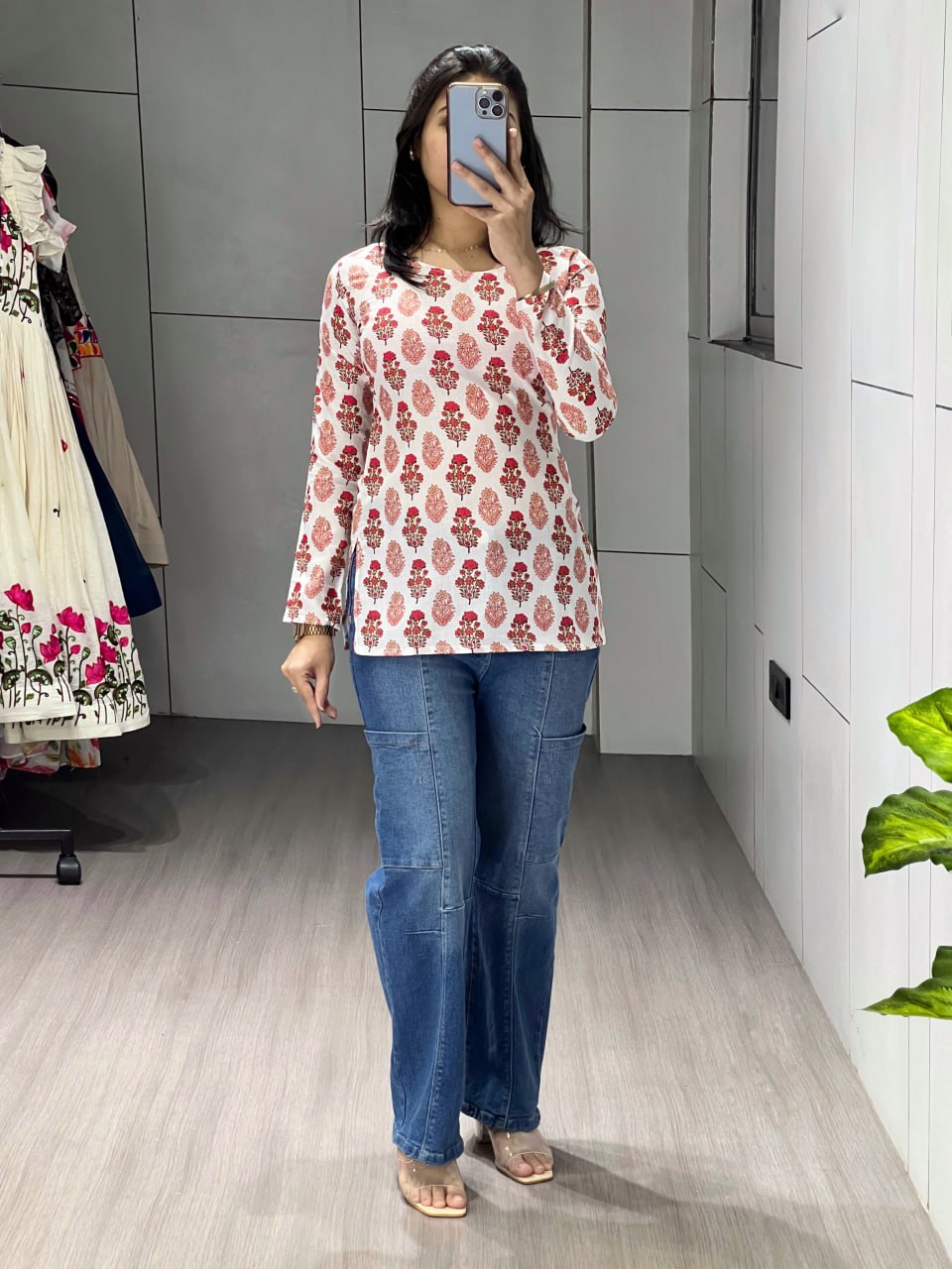 White Floral Sleeved Kurtis